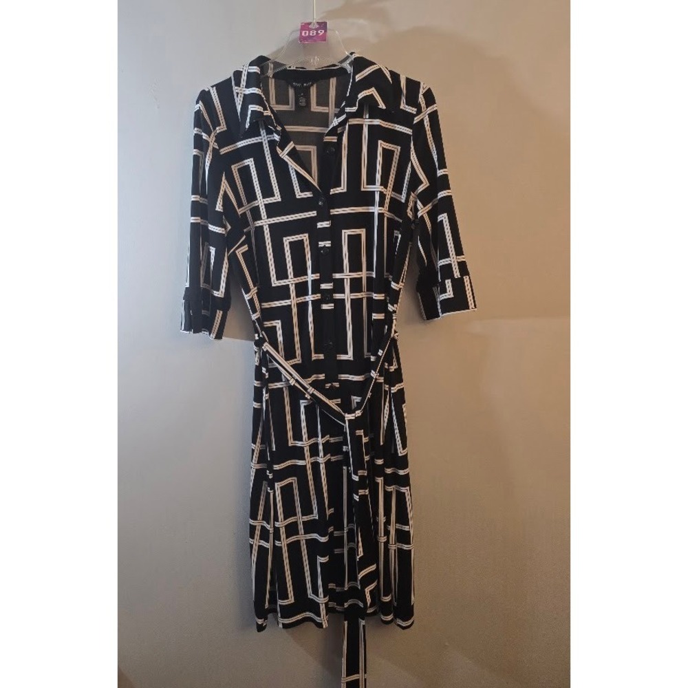 White House Black Market Womens Shirt Dress Black White Geometric Belted Size 14